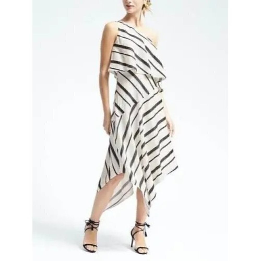 NWT Banana Republic striped one shoulder midi dress size 6 Tall